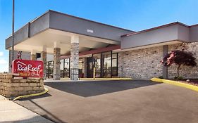 Red Roof Inn Plus & Suites Erie